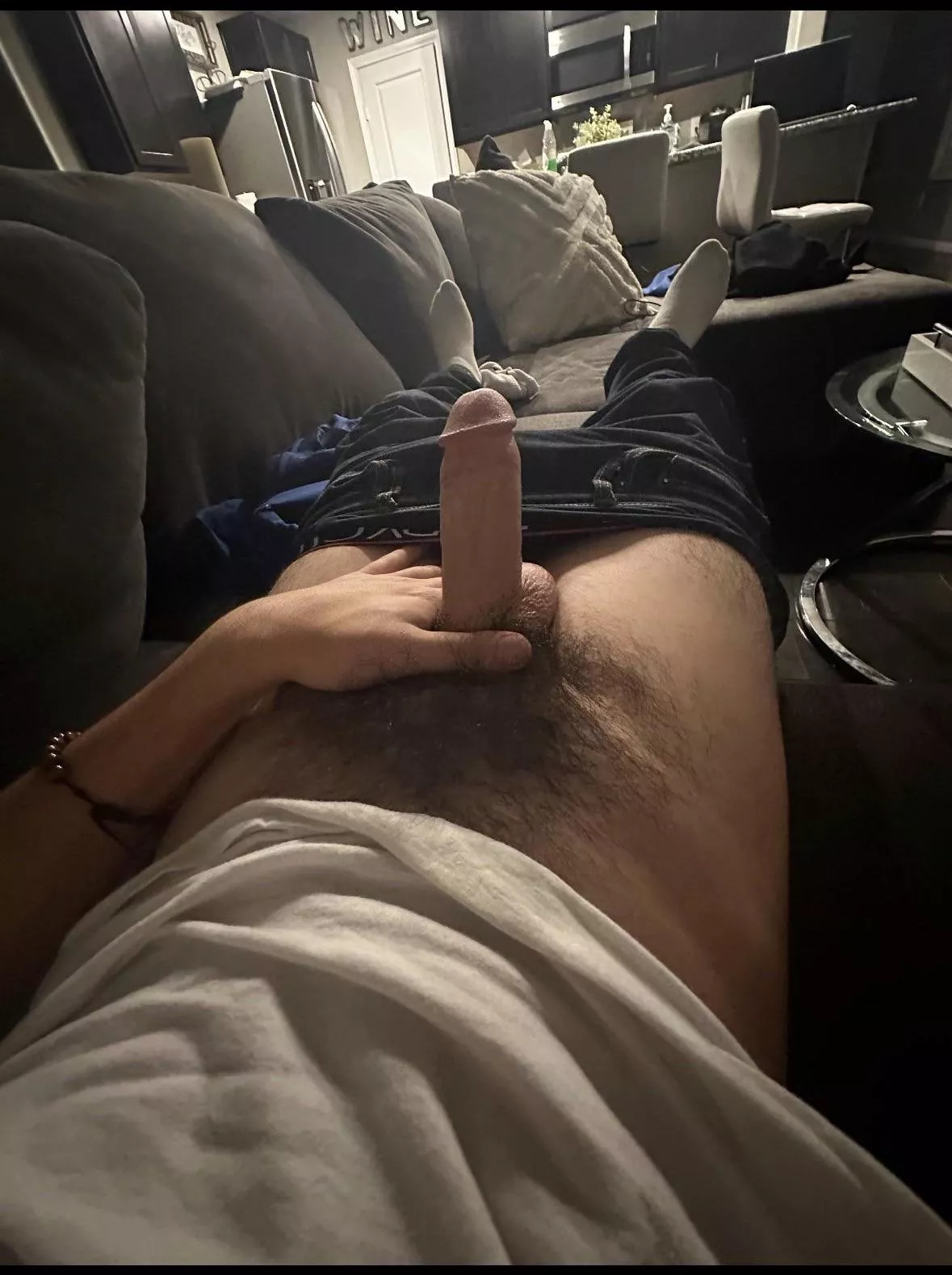 Be honest do I have a Big Dick ? posted by EveryDayIsAGlo222