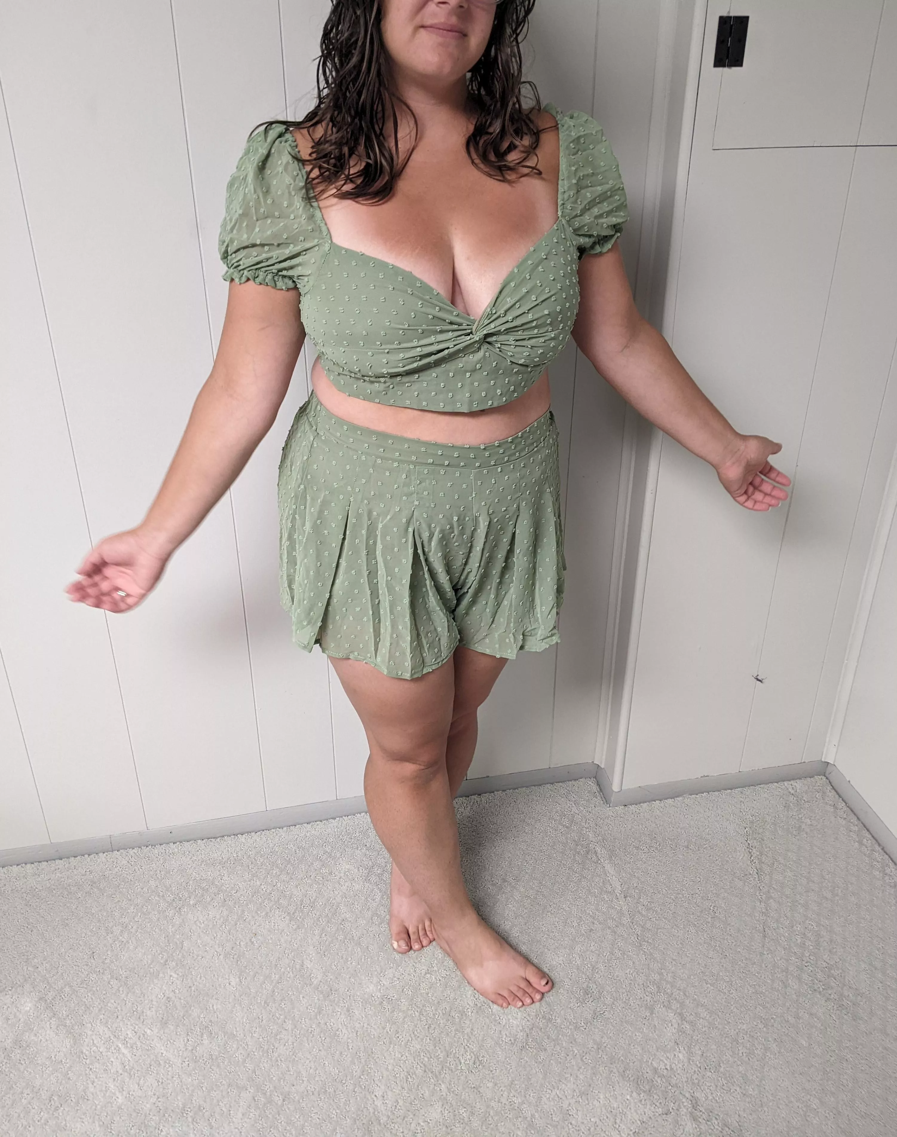 (F)eelin' hella cute in this! posted by Academic_Gap1822