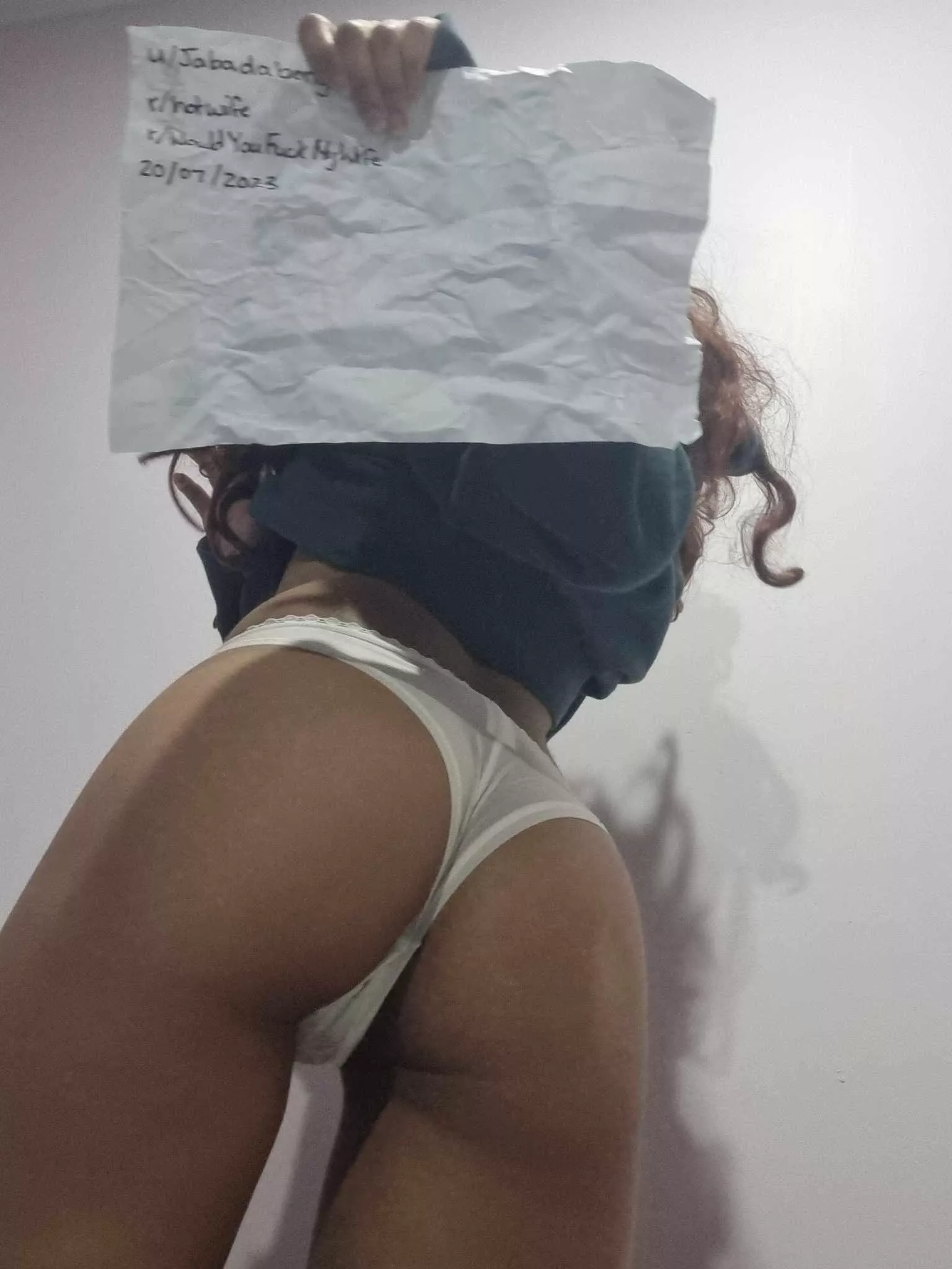 Girlfriend gets bored while I'm at work....dms are open 😈 posted by Jabadabonga