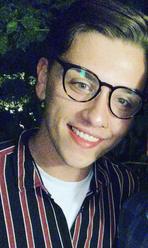 Hey! Hope everyone’s having a nice day! 28 male here hit me up if you want to chat! :) by Key_Strike_7417