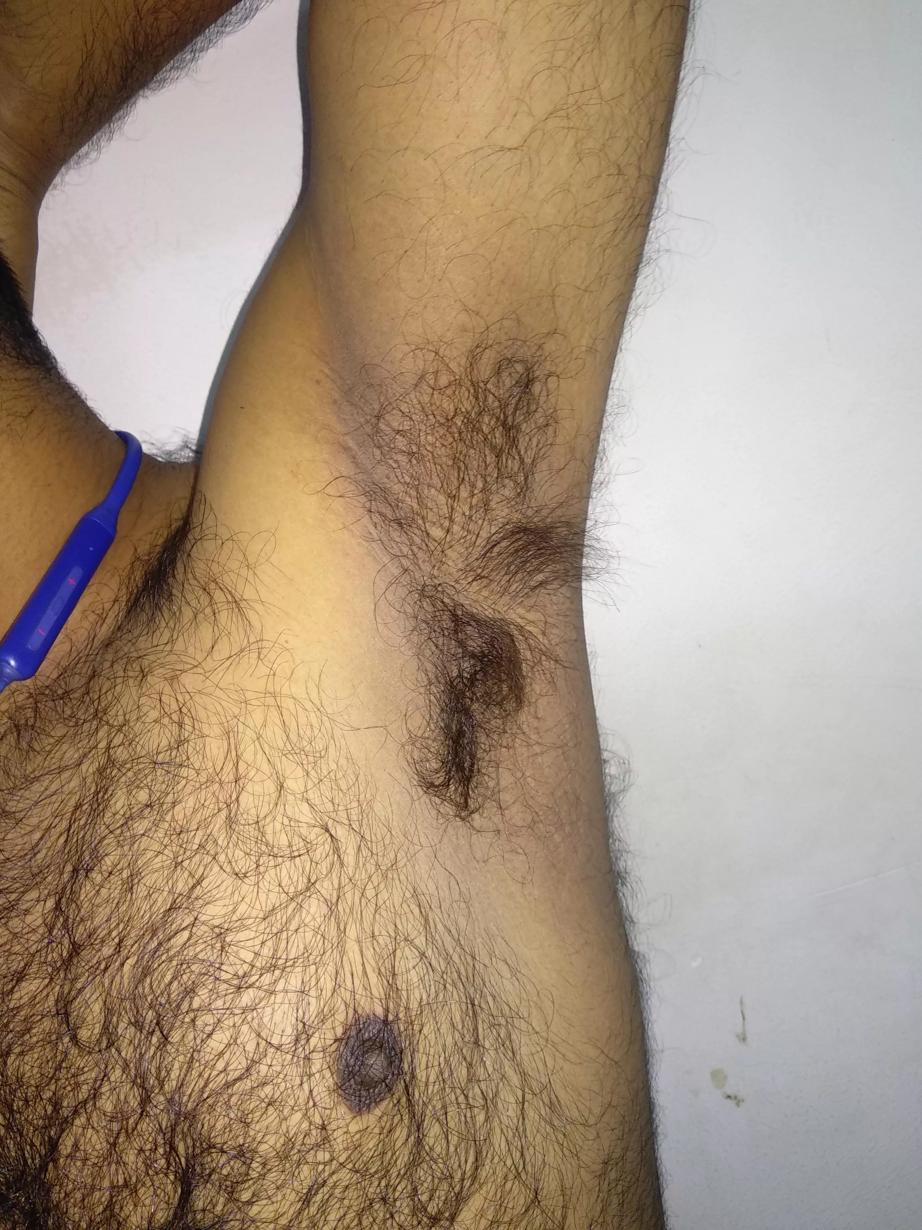 Is my pits the best on reddit? posted by armpitlover00