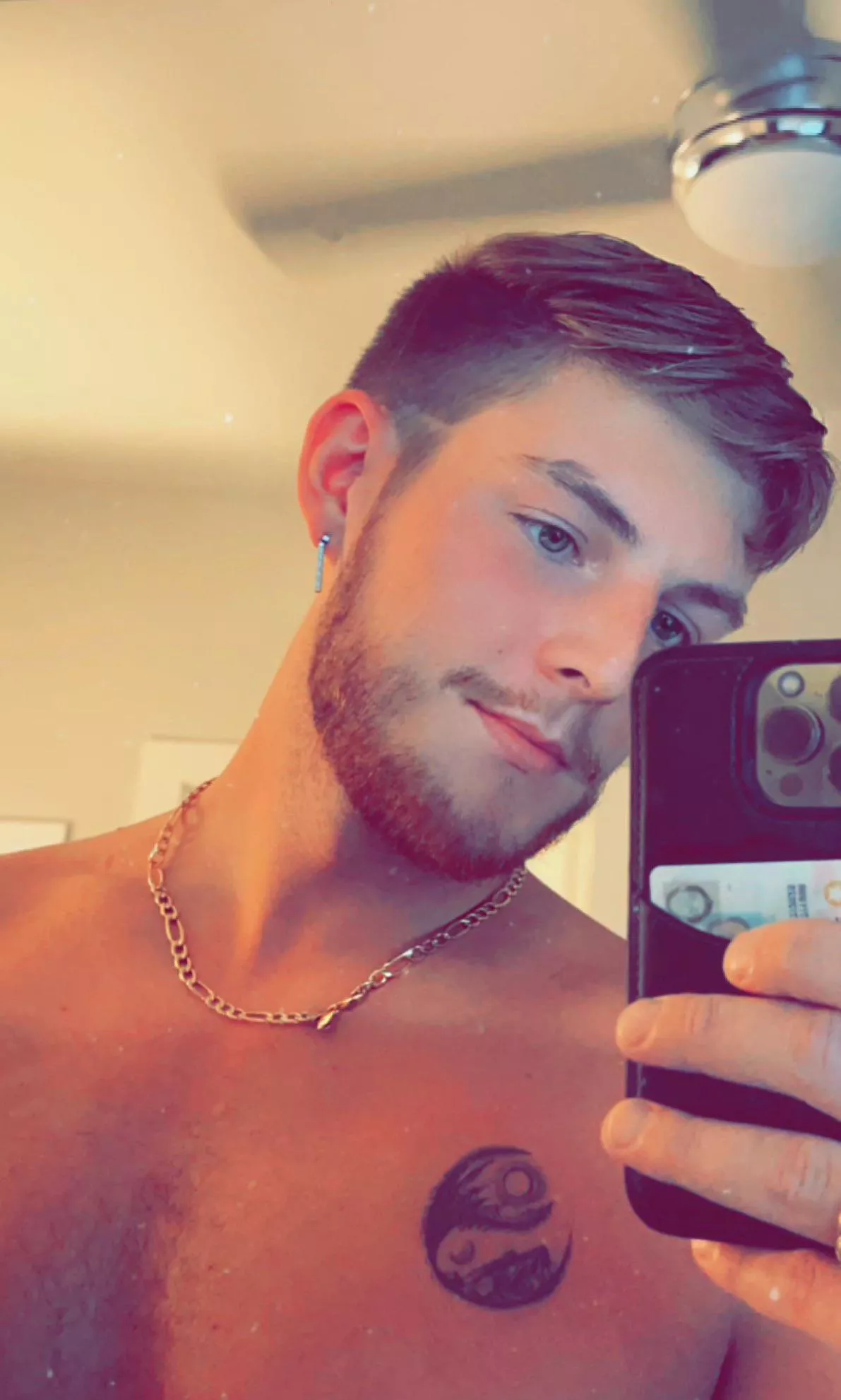 It’s my 25th birthday and I’m celebrating here on Reddit 😎 this community has done a lot of good for helping me get my life on track. Cheers to a quarter-century boys posted by RemiBarron