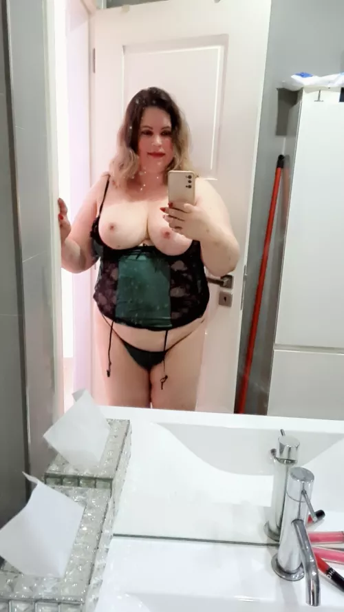 Shall I loose some weight? by bbwnicoleann