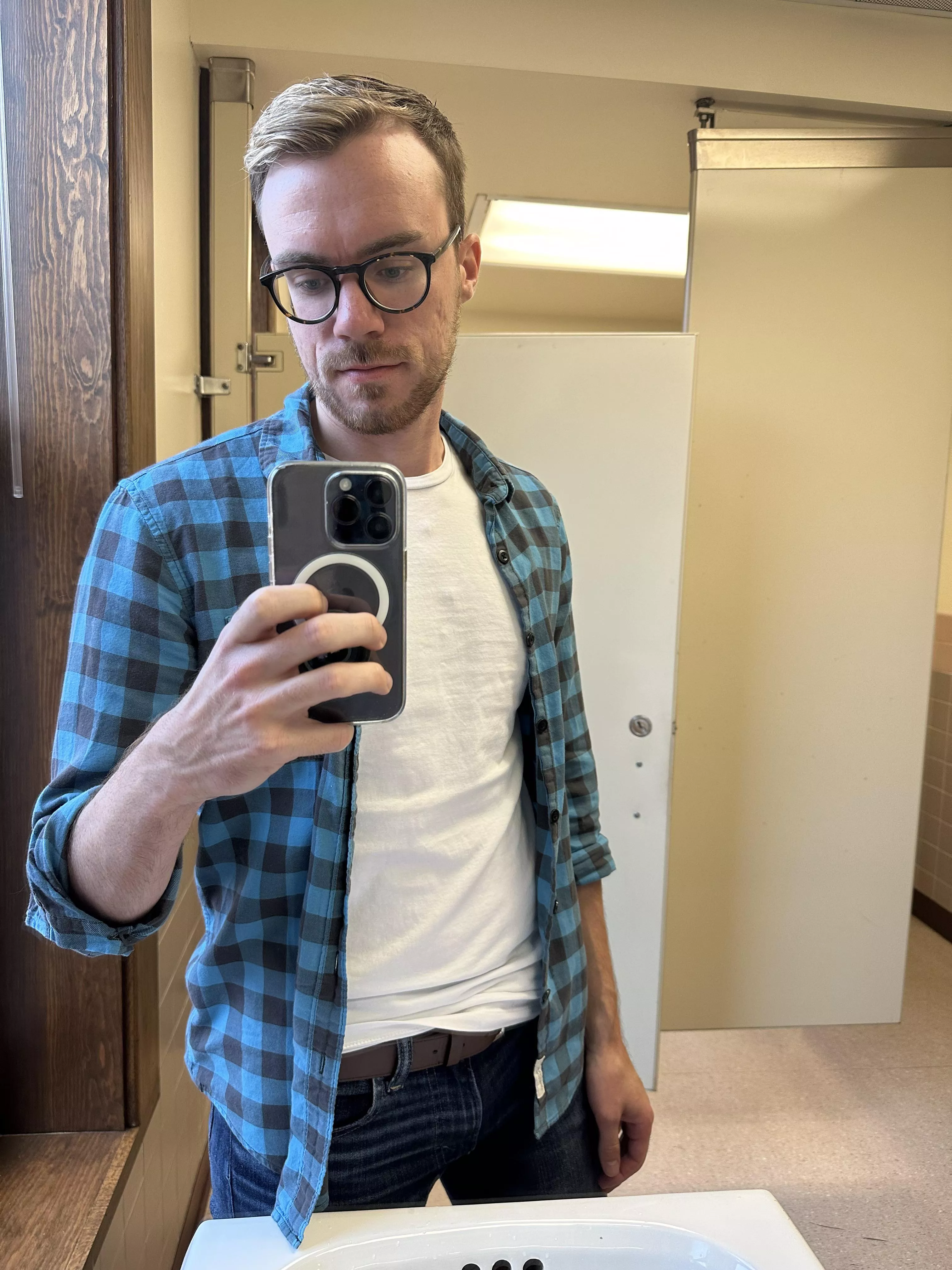 The urge to always take a bathroom mirror selfie posted by waahzombie