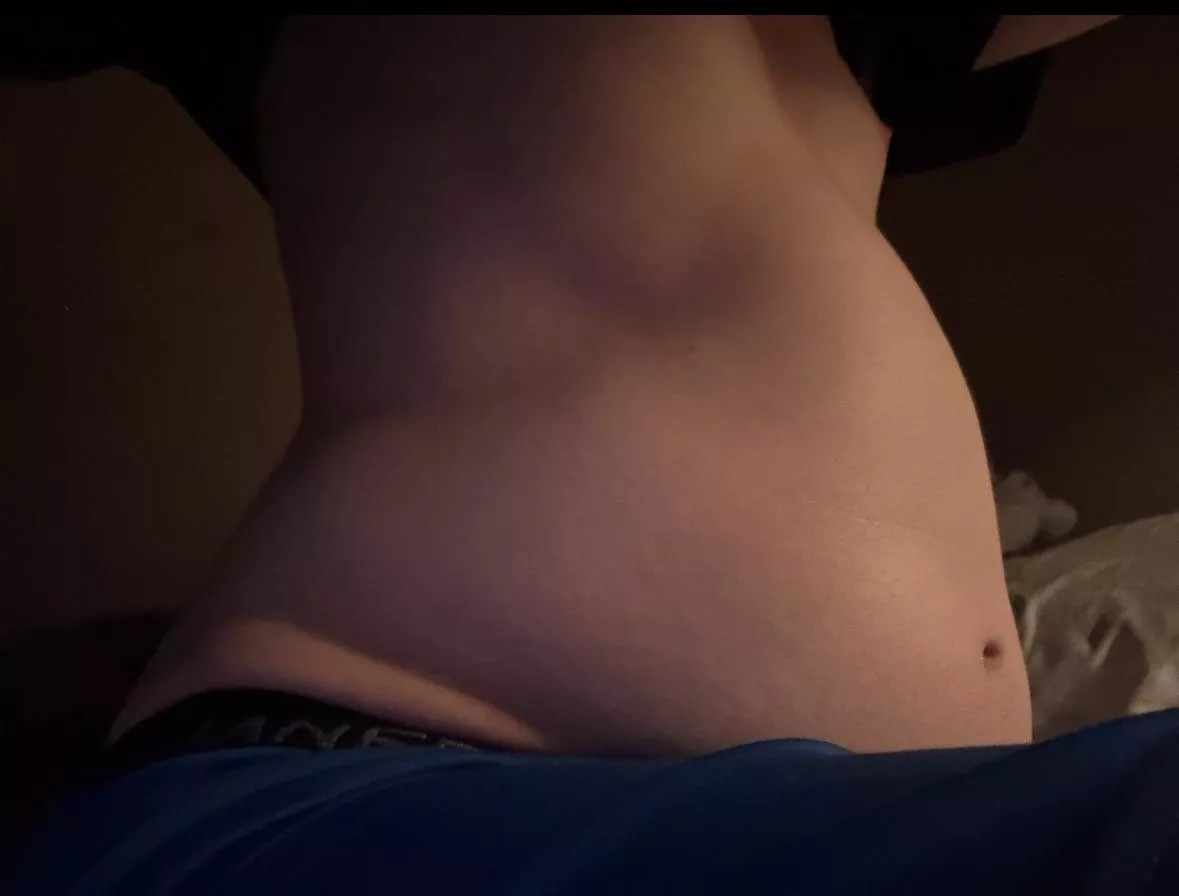A stuffed belly before bed posted by Solid-Following8982