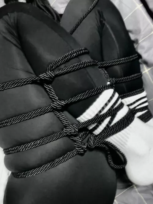 Am a bit late but this is what I did on my last self tie saturday😝 by bunny_chaengo