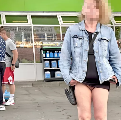 (F) must have misunderstood the “free gas station”. by seeallifyouwant