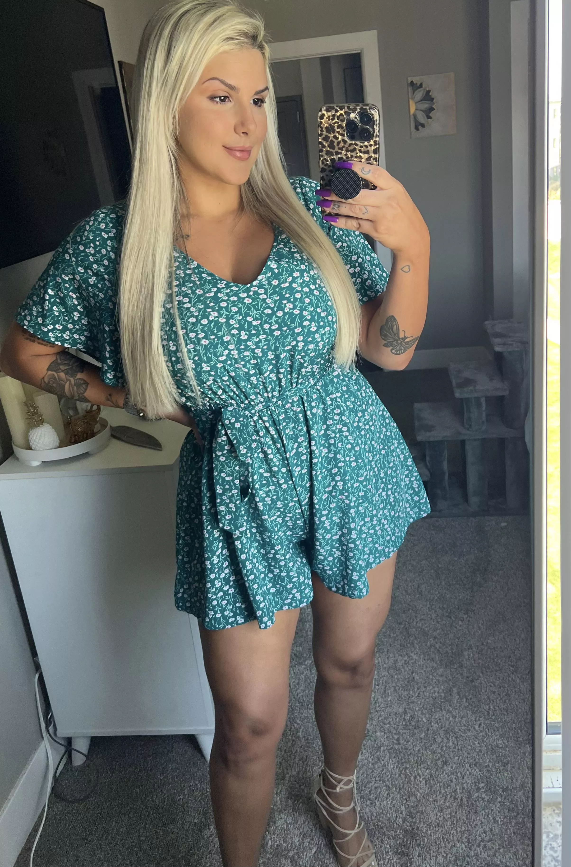 Mirror selfie before going to the mall posted by Stupid_Barbie