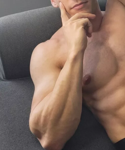 Muscular one 😏🔥 by John_fitness91