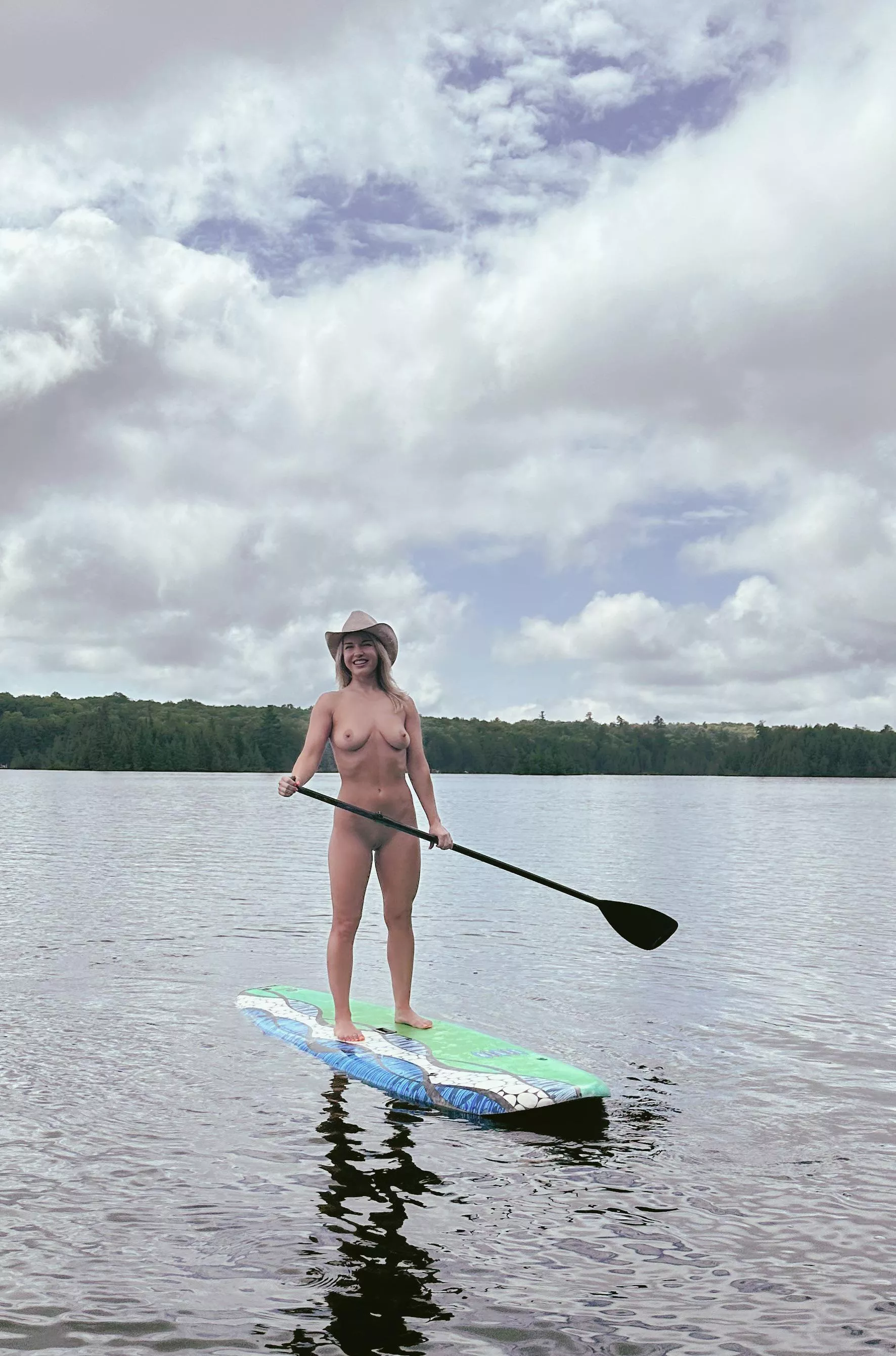 Stand up paddle boarding naked is my favourite thing posted by flexy-257