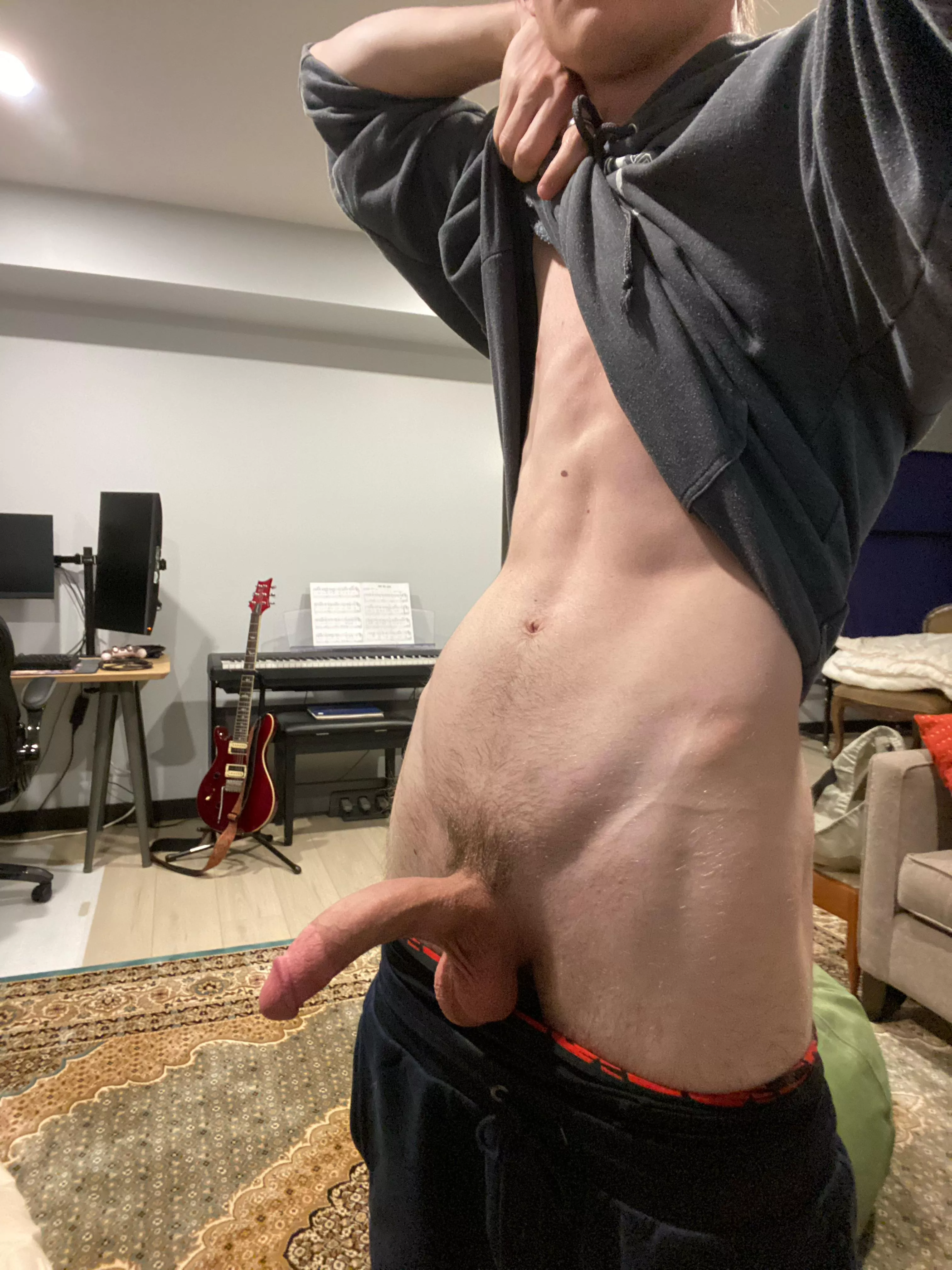 Come help me out in the shower posted by MaxxxHans