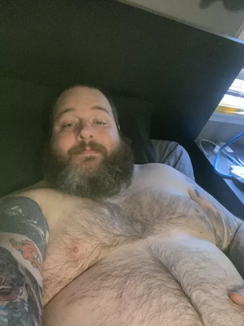 Come lay with me, or just say hi by throwingshappes