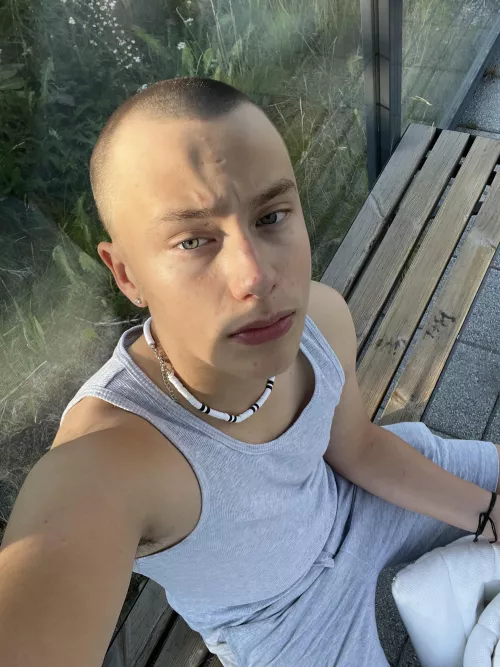 Do you like European twinks? by Jessdudez