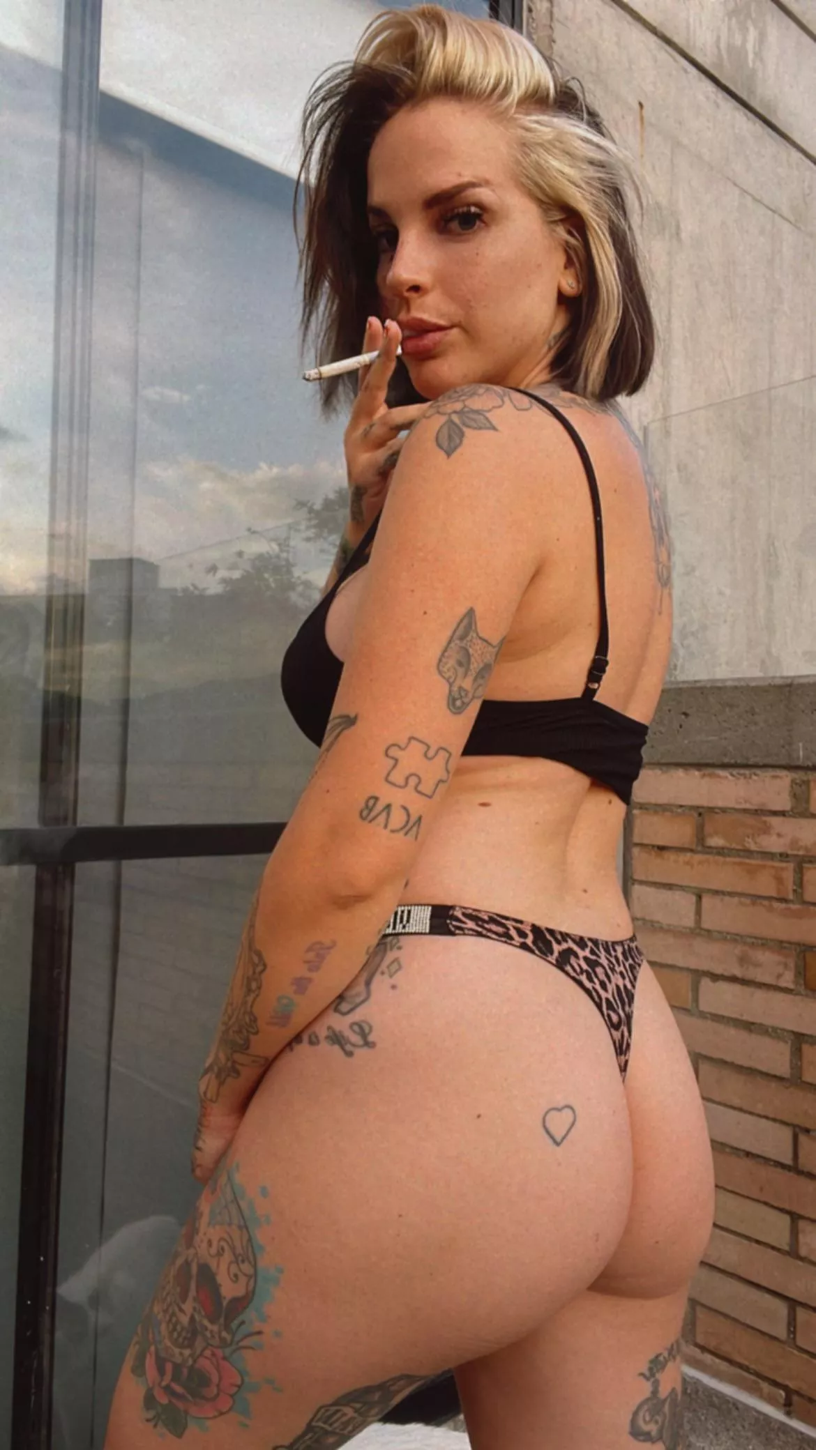 Do you want to be this afternoon with me? posted by ottaviia