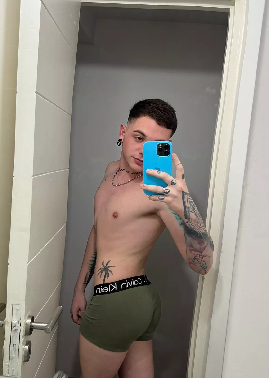 I can go all the way down your body to your cock. posted by IamGiovanni95