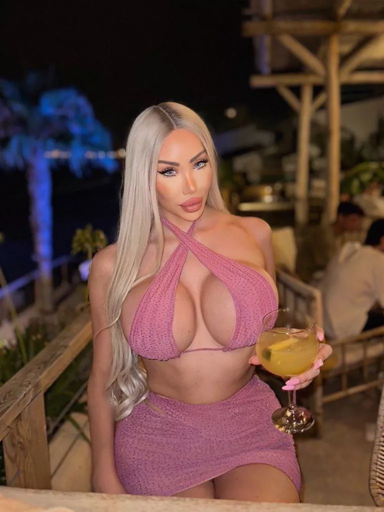 I love my plastic life posted by Luxury_Plastic_Doll