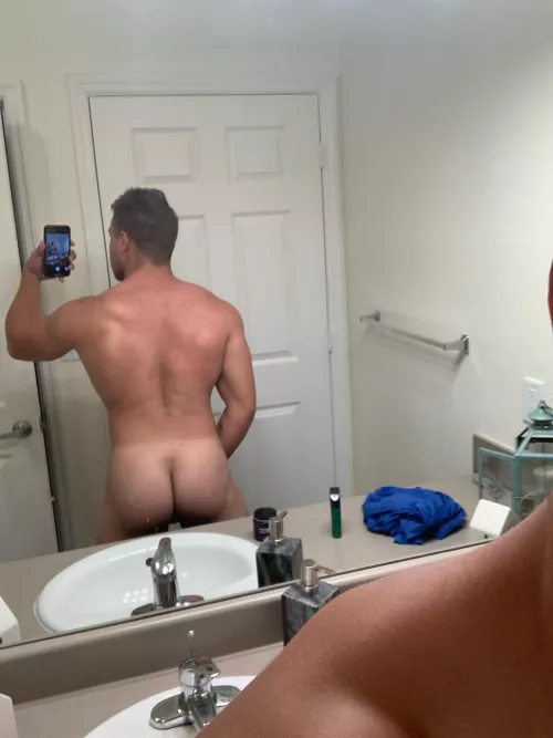 Not sure if I’m making gains or not 👀 by Visible_Ad9446