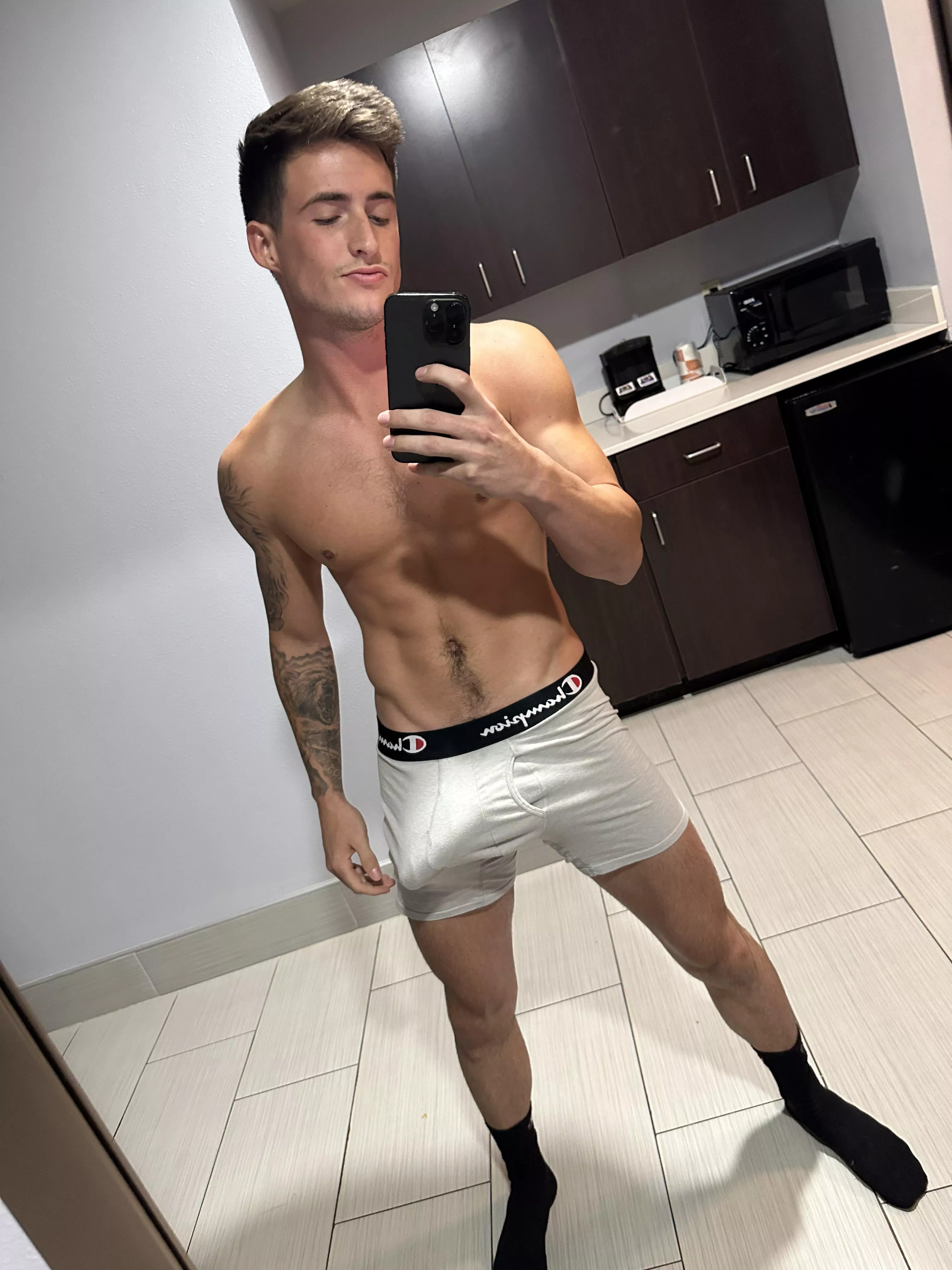 Sooo who’s gonna help w/ this?😅 posted by MaxPriceOF