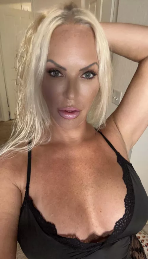 Thinking about all the naughty fun we're gonna get into after work….. by Germanbarbie1