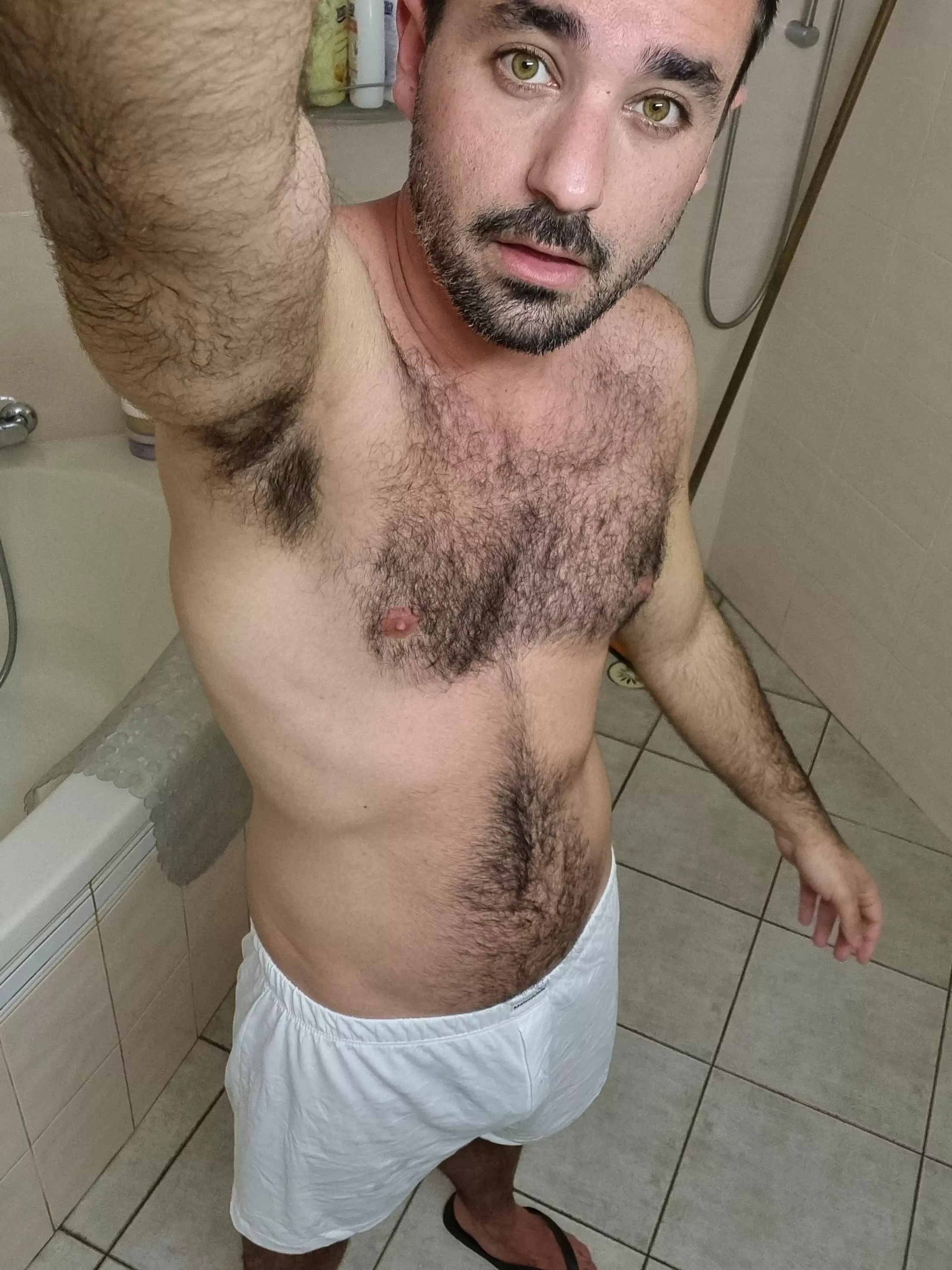 This is me showering posted by zoro_homo