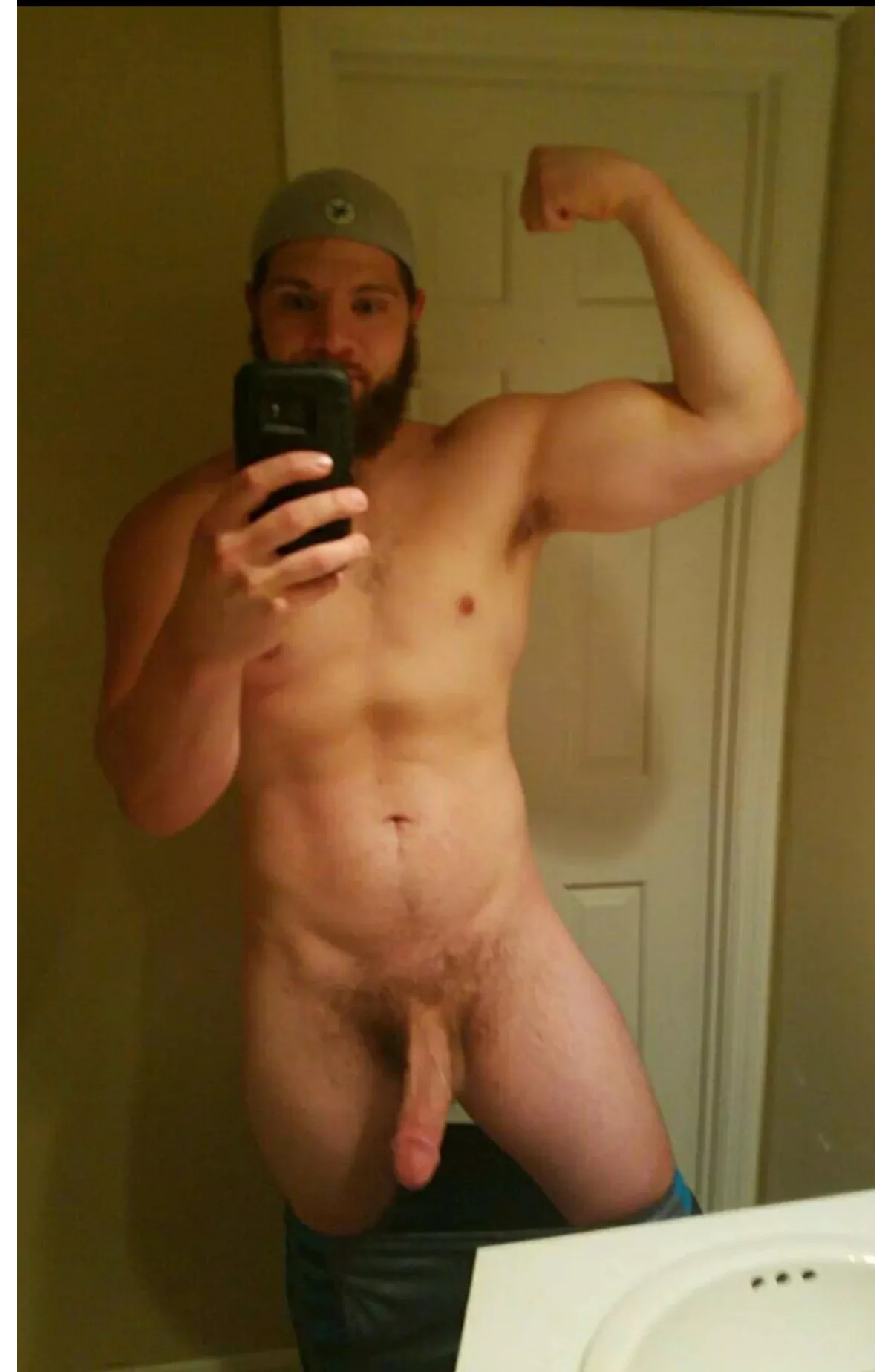 Anyone like a thick body to go along with thick beard and cock? posted by riskybusiness3334