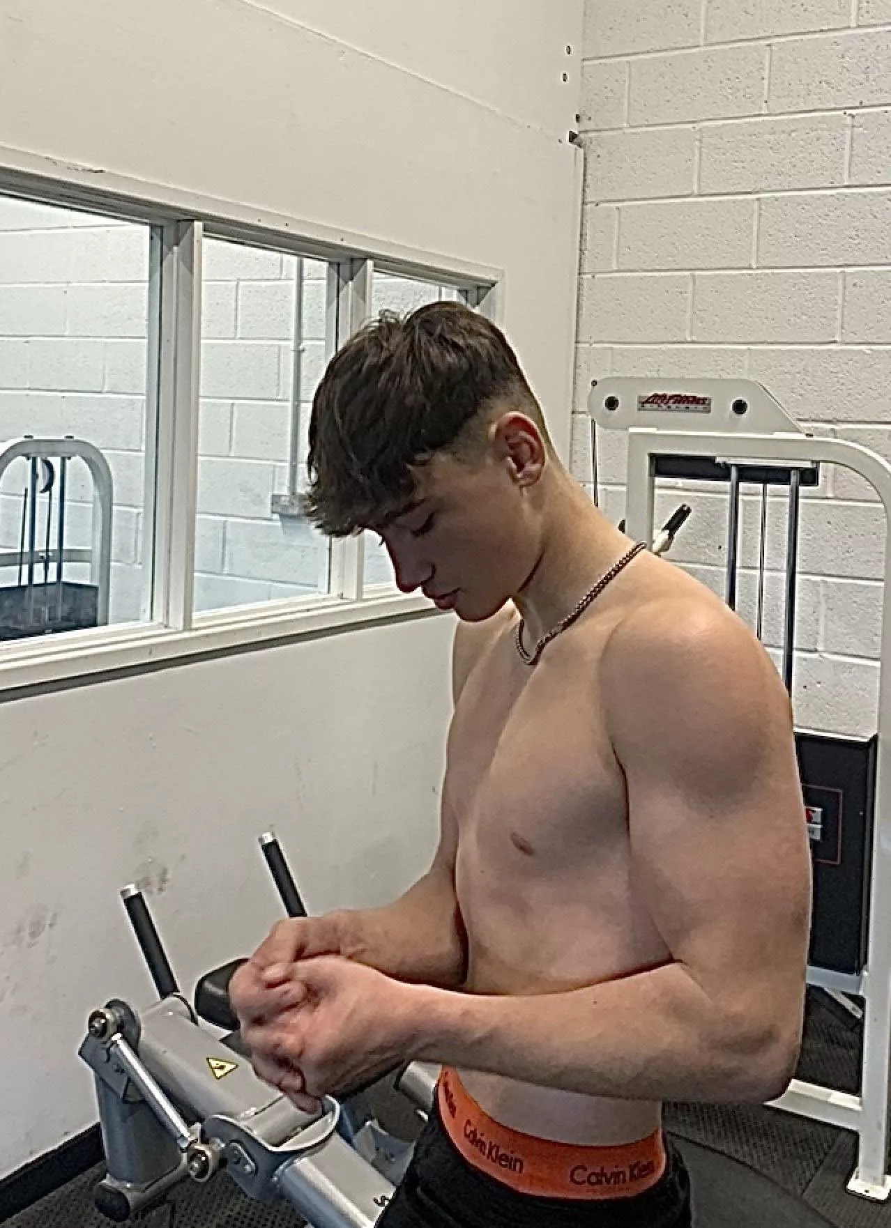 gotta do more 💪🏻💪🏻 posted by leo-brooks