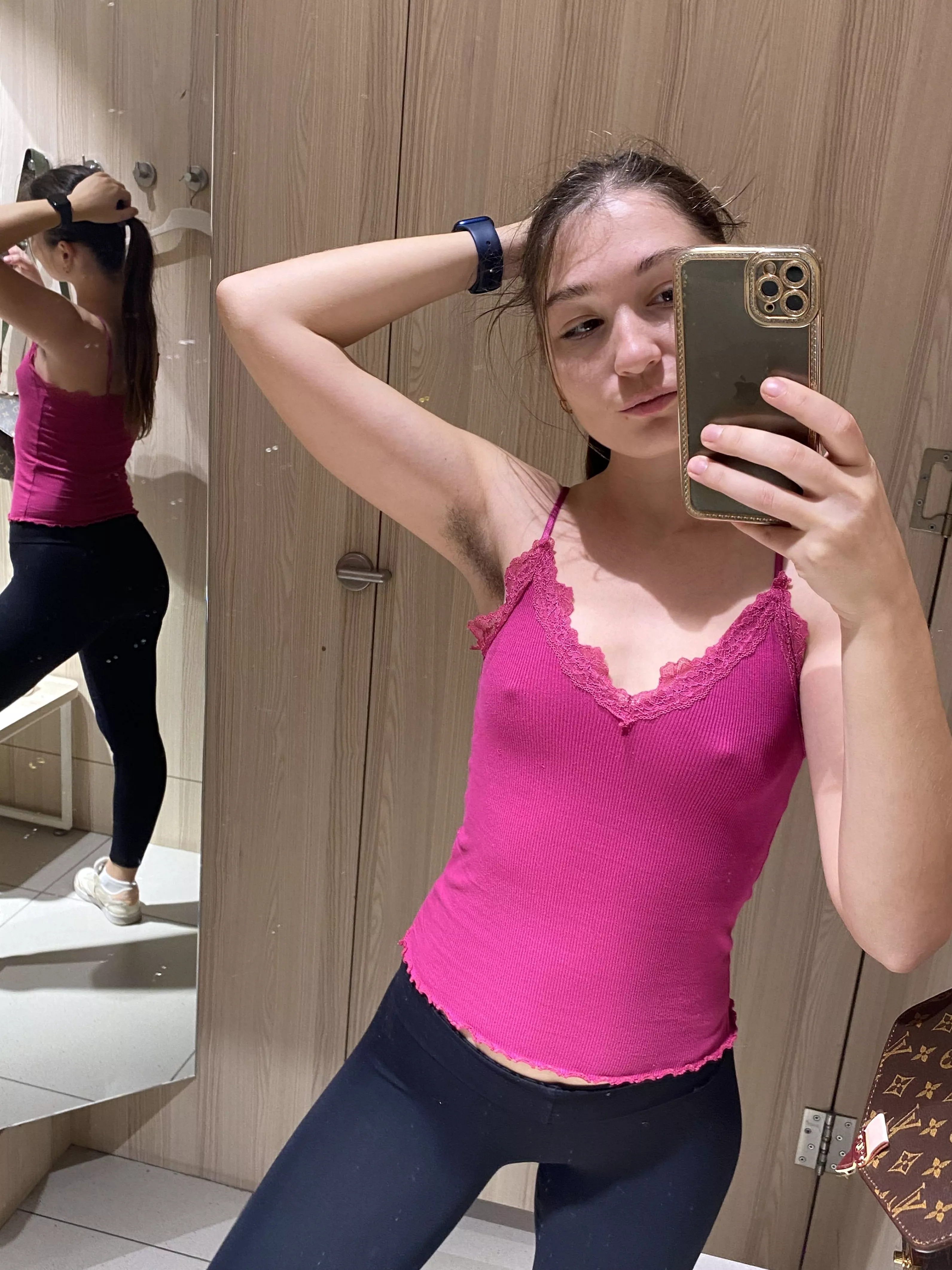 I wanna know what you'd do with me if we had 10 minutes alone posted by SexyMissMe