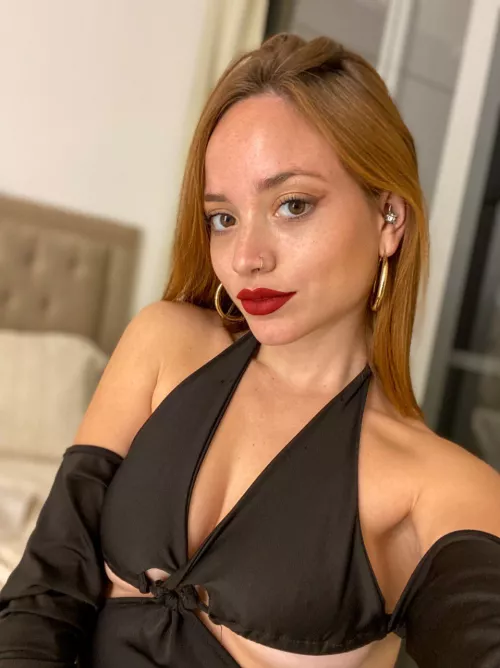 Would you take me on a date? F19 by valeria_sevinsky