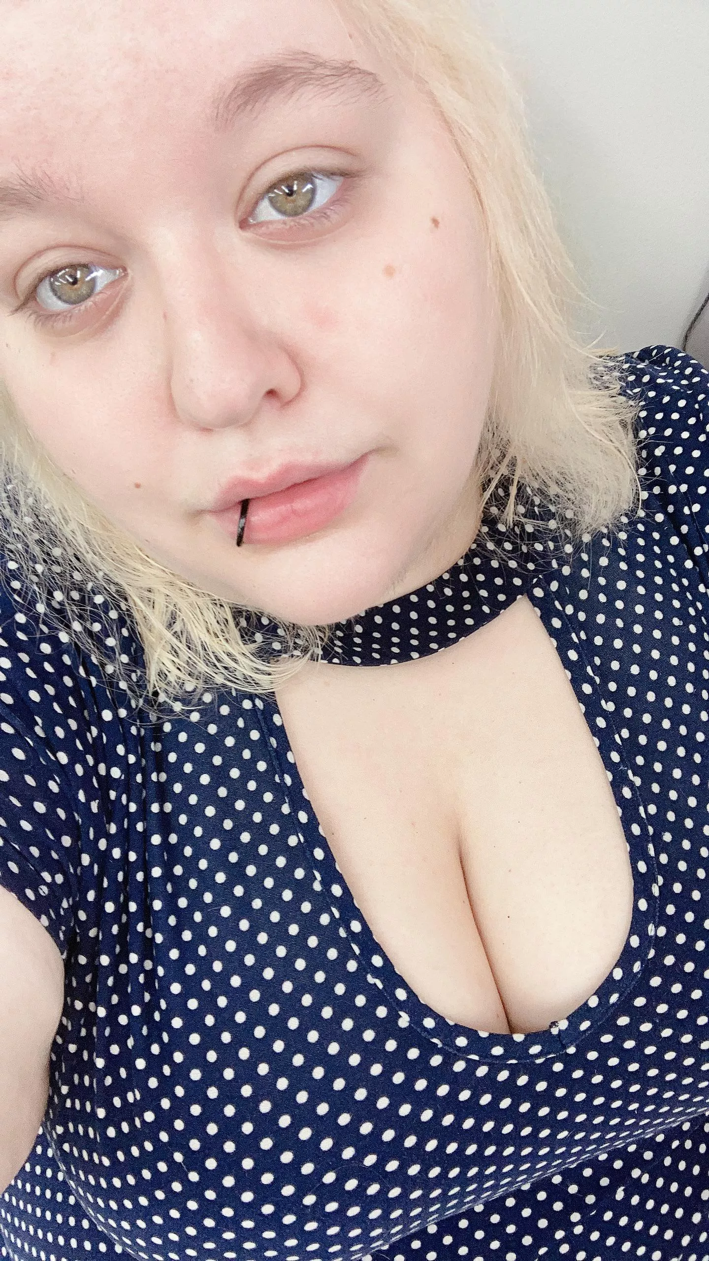 I hope no makeup selfies are welcome 💕 posted by Ratherdisappointing