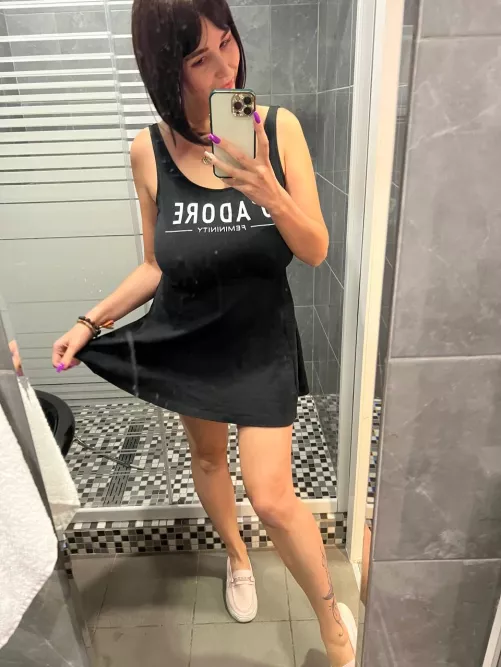 I love selfies in the mirror by amokline809