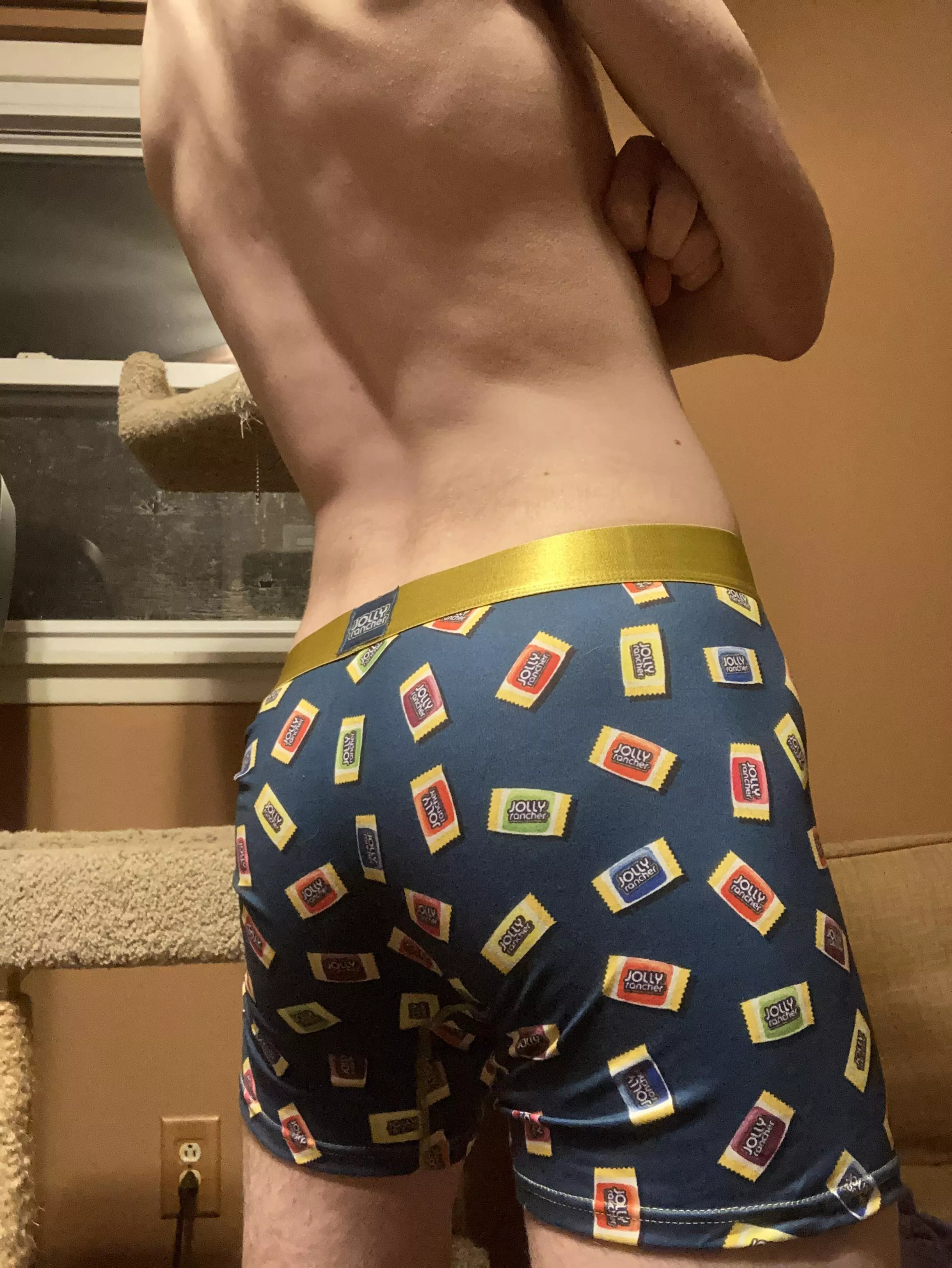 I won’t turn your tongue blue but I’m just as sweet… posted by Efficient-Park-9574