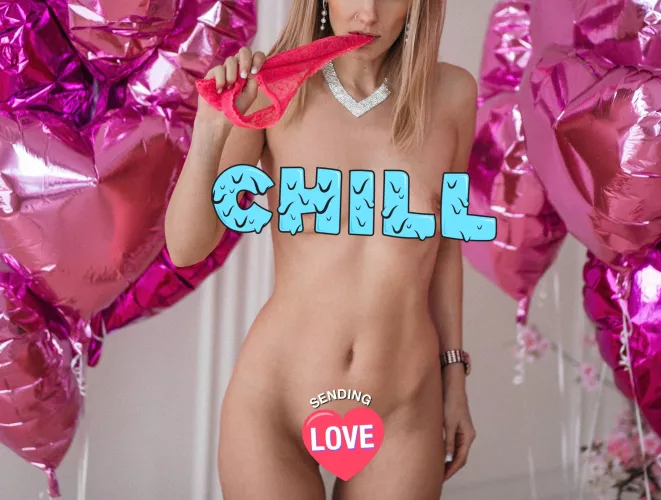 I'm online!! Can't miss it 🏃 Watch the show! KaramelSW 💋🔥 by Mod_Jull