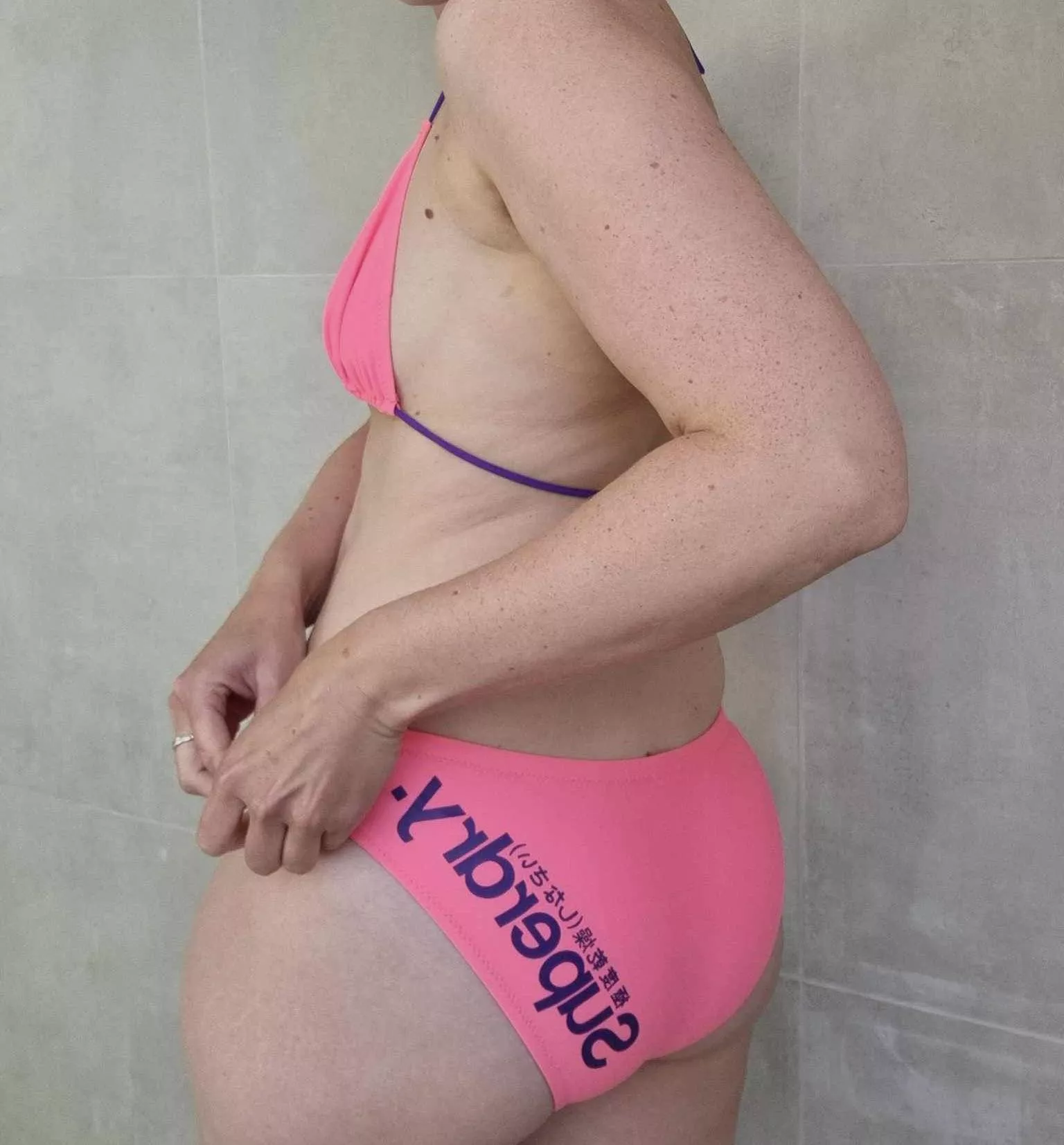 Pink bikini butt 👙 🍑 posted by SwimsuitCaro