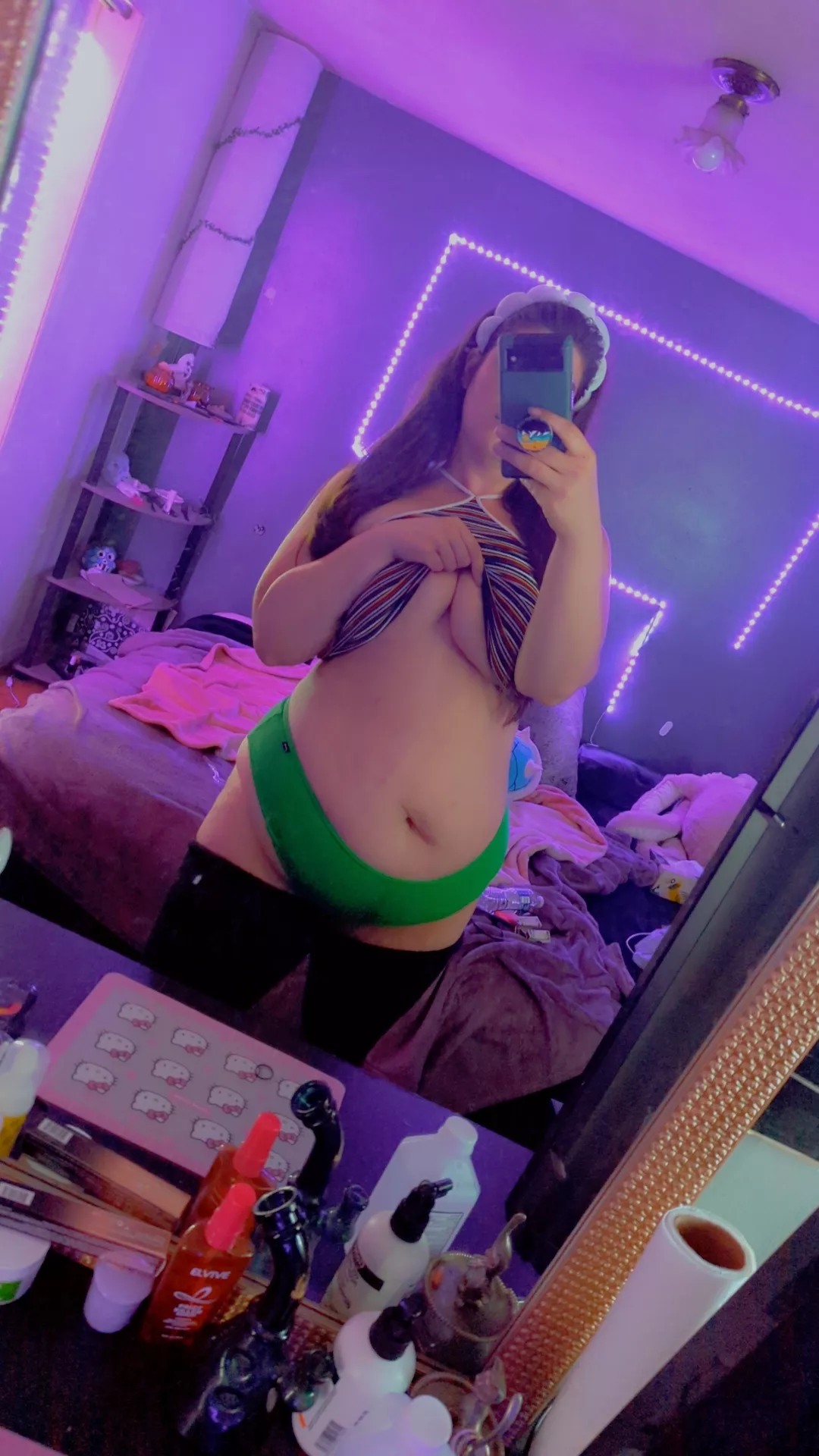 So bloated 🙄😍 posted by Imaginary_Somebody