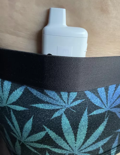 At home with no pants? No proble[m] by lurker2017