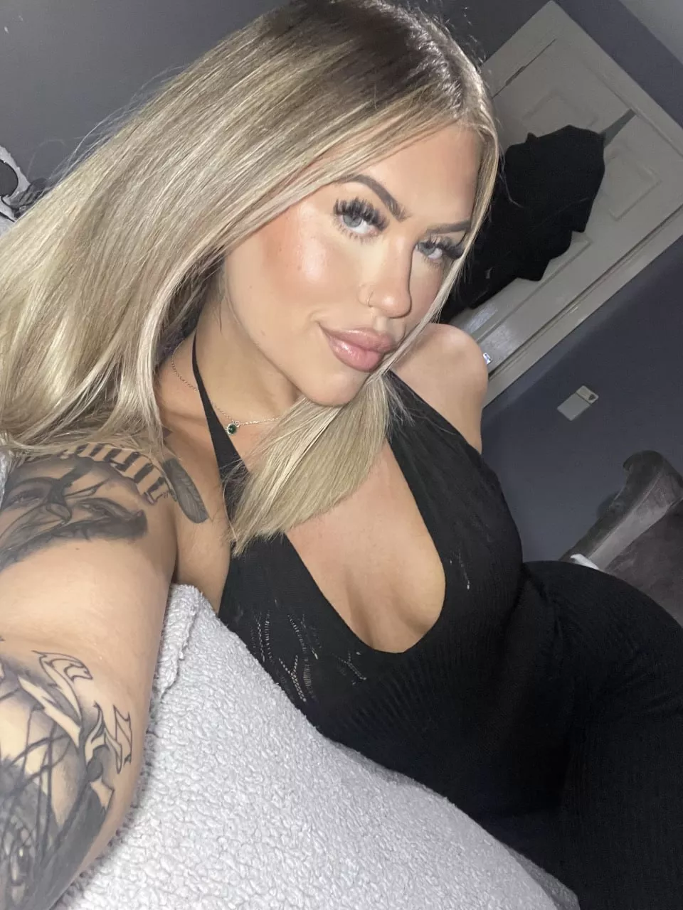 Can I help you have a good day? posted by naughtysweets