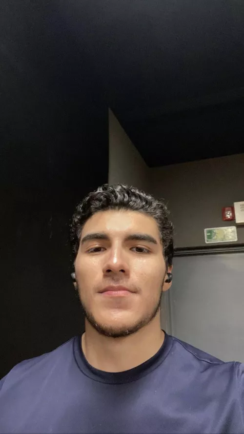 Flexing and Flirting 😘💪 by CreamyTentacles