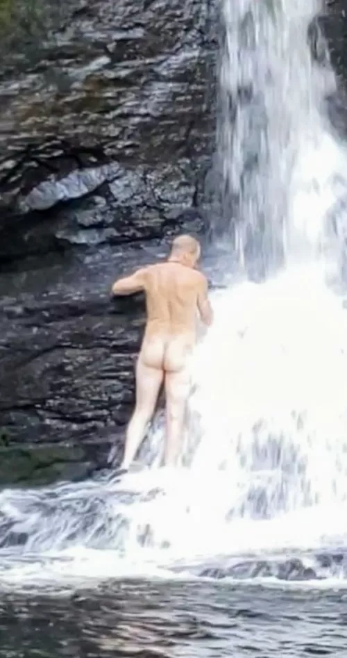 Freedom by No-Singer6169