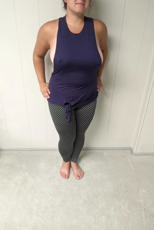 Hope my new workout gear doesn't distract you! [F] by Academic_Gap1822