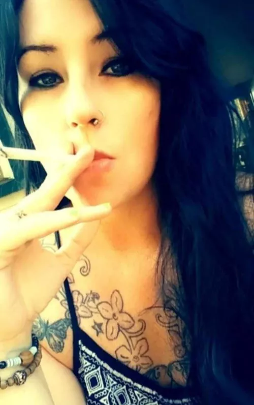 I know I usually post nude here but I just love this pic too by Notthemilfshake