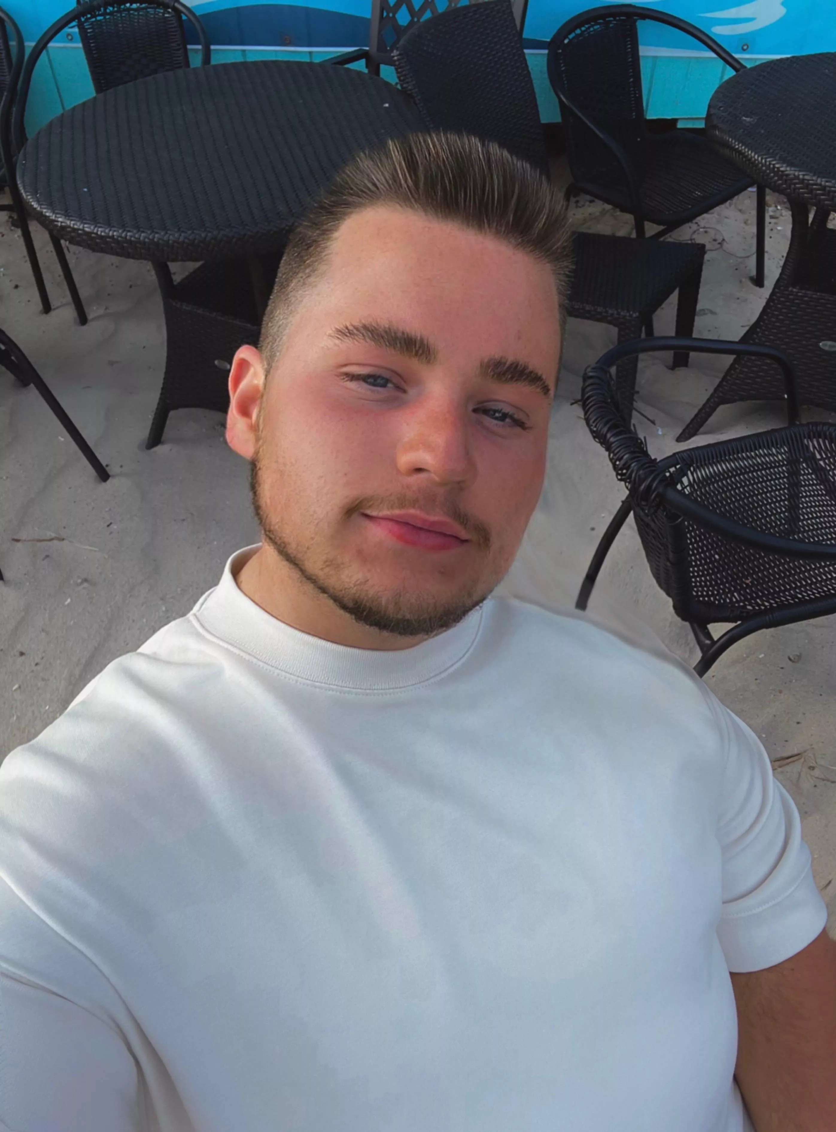 🇬🇧in🇺🇸 DM always open posted by Leather-Carob-3839