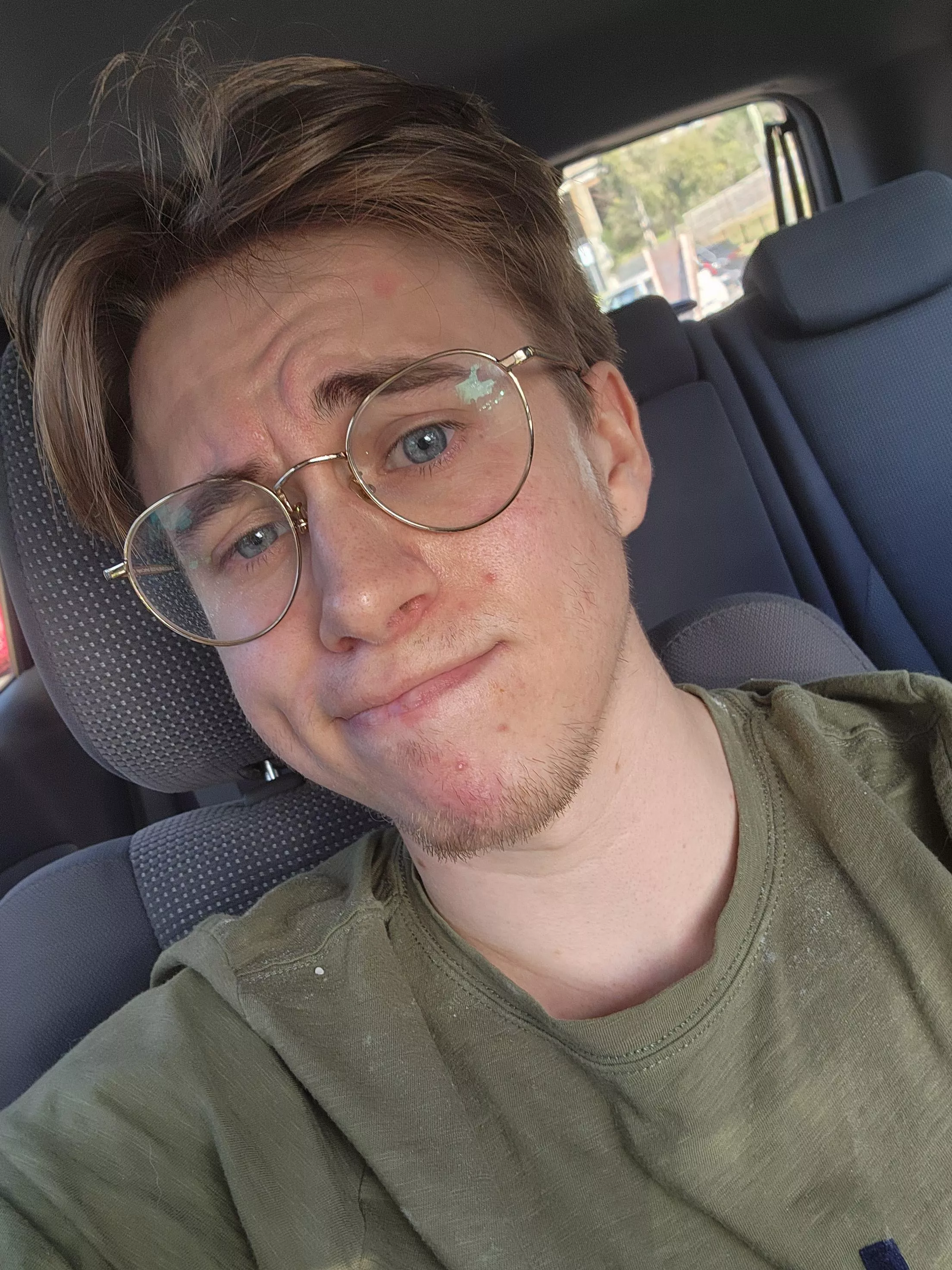 My hair is a mess, and my T-Shirt is covered in flour. Just a usual lunch break from work in my car. posted by SchizzleMyNizzle