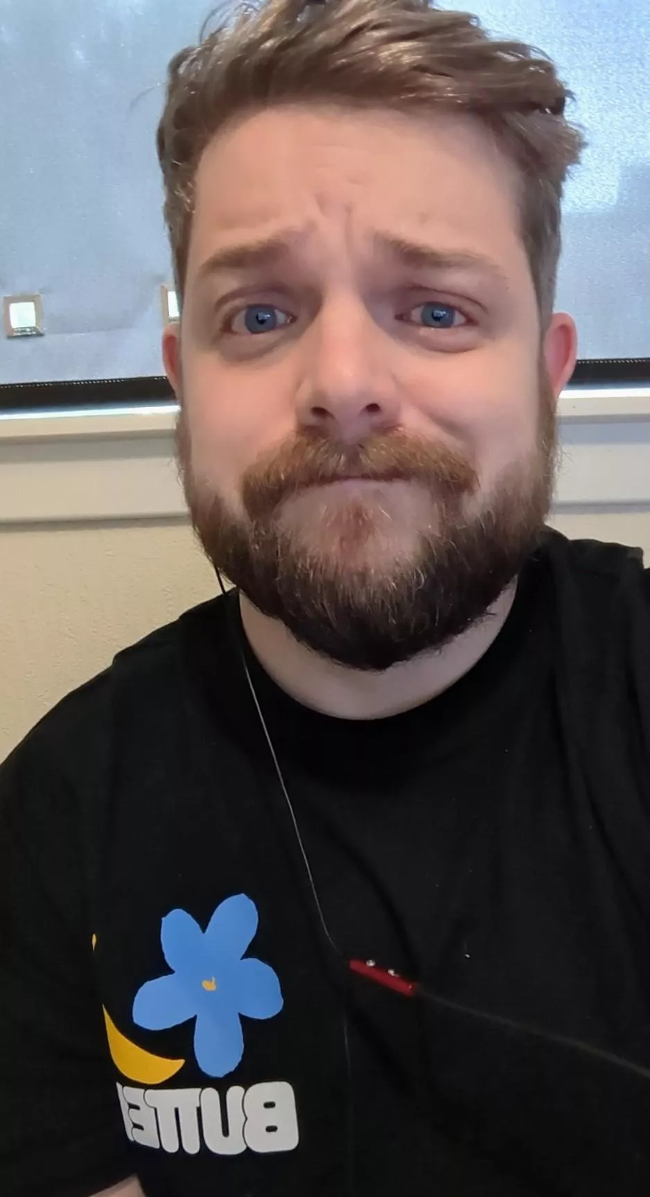 Very tired WFH face posted by HistoricalAirport816