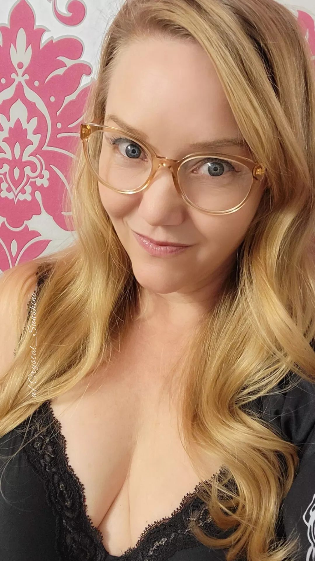 Are these glasses sexy? [F49] posted by Crystal_Sunshine_