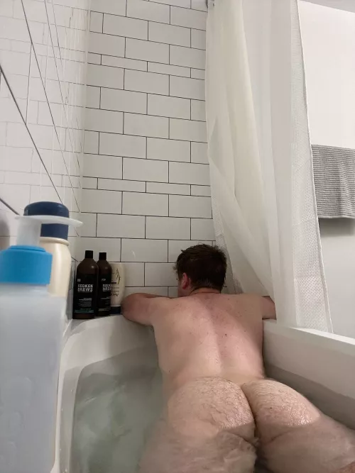 First bath at my new apartment 😈 by thewinterson