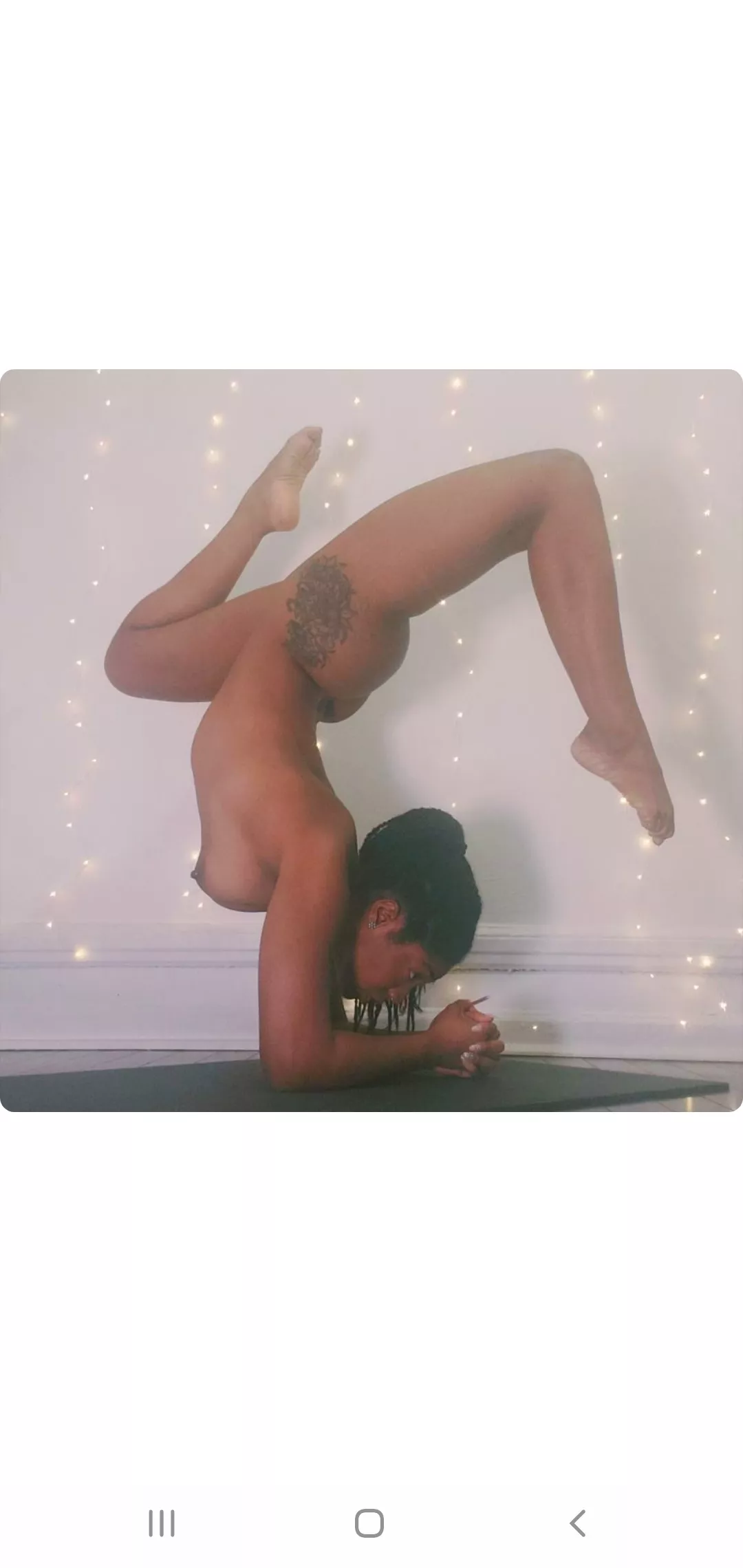 Forearm stand posted by Callmequeen_nyc