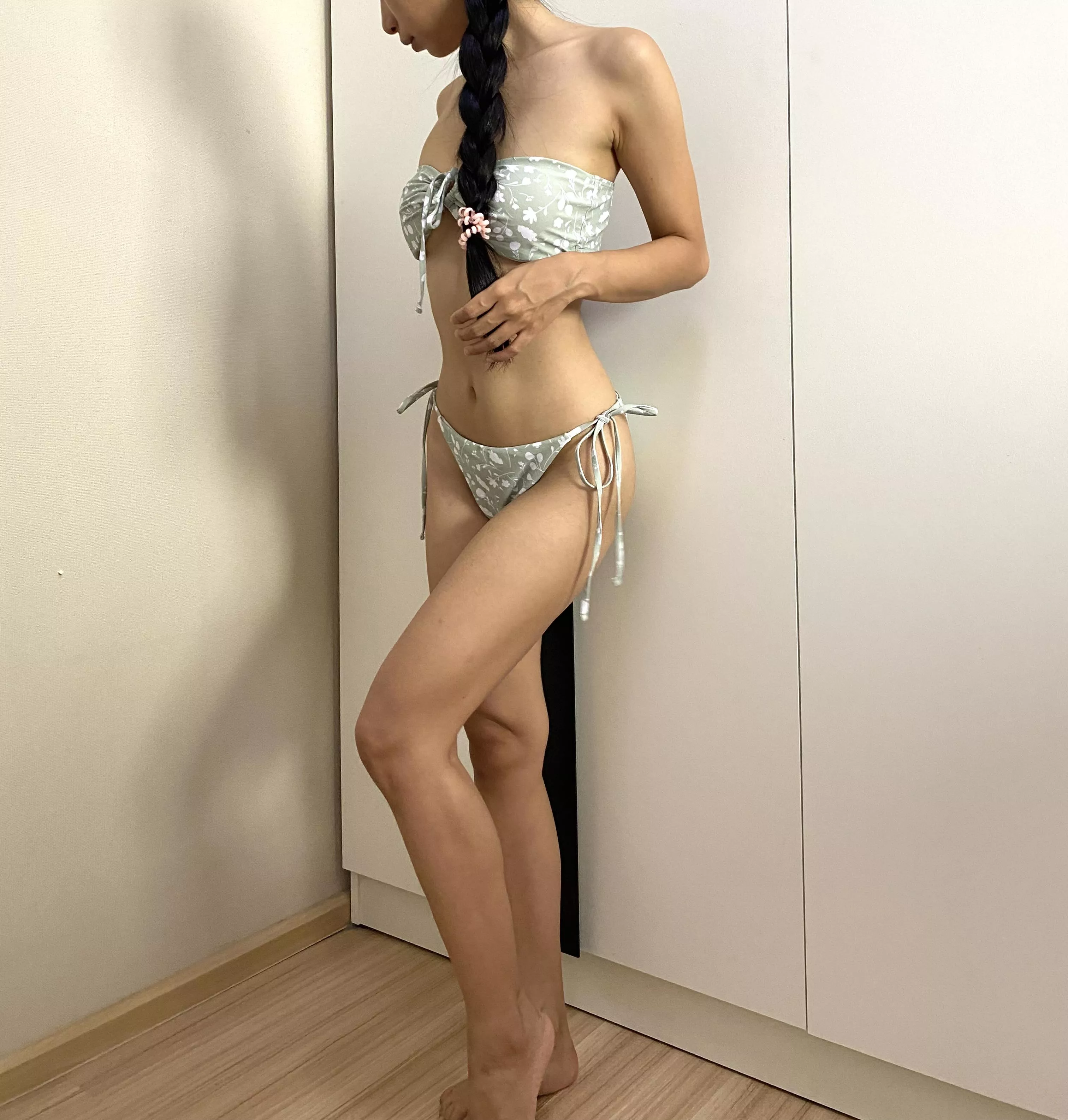 How do I get all the Dad’s attention at the pool? posted by malisamalai