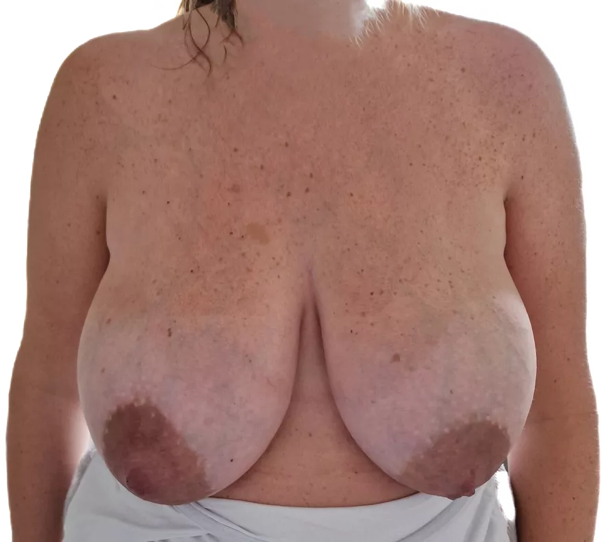 These need draining posted by secretslutUKx