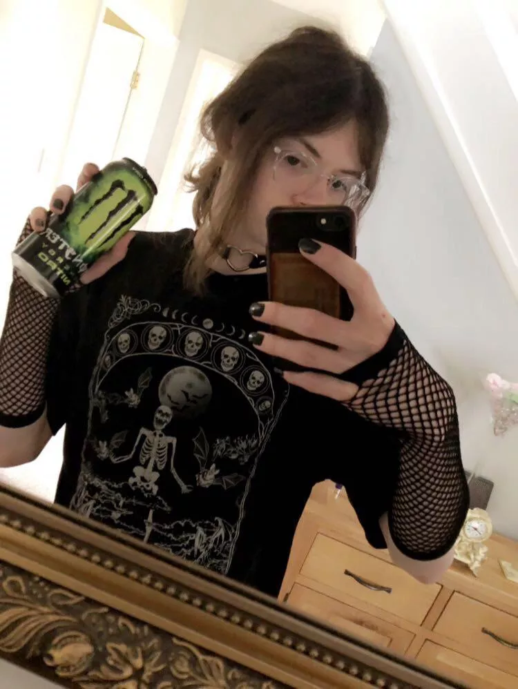 What’s your favourite monster flavour? 💜🖤💜 posted by TheHiddenFem07