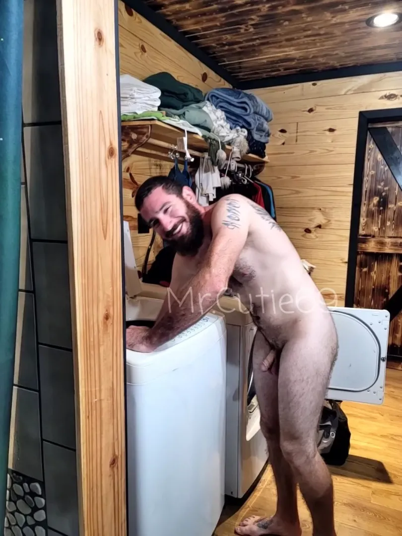 Bears gotta wash his clothes 🤣 posted by Mrcutie69
